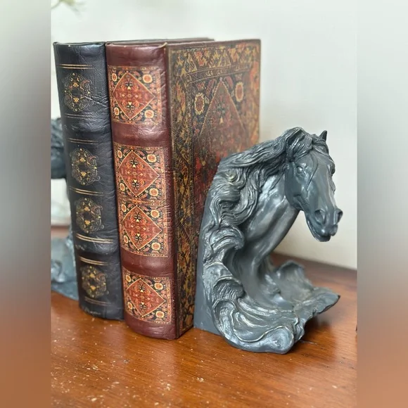 Horse Head Bookends